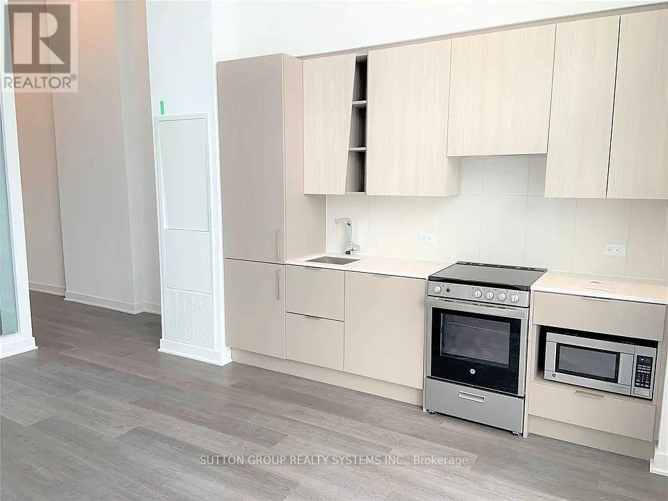 414 - 3900 Confederation Parkway Property Photo 2
