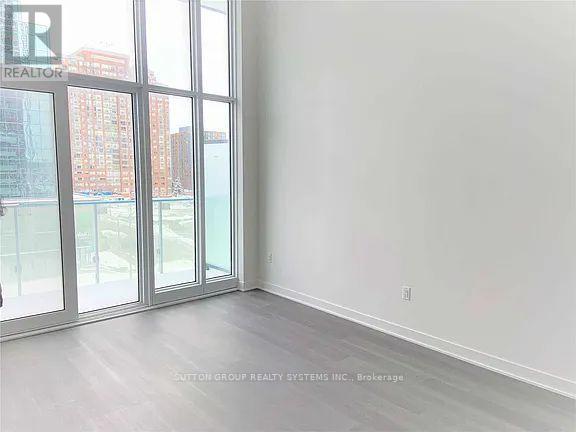 414 - 3900 Confederation Parkway Property Photo 4