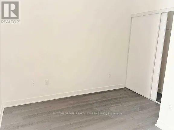 414 - 3900 Confederation Parkway Property Photo 6