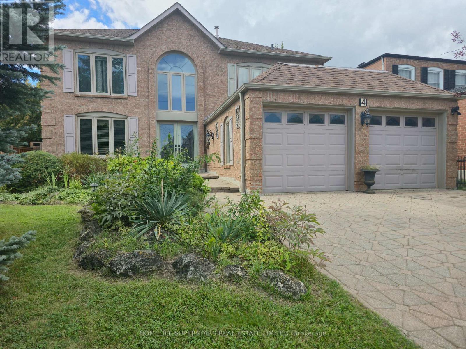 4 Nottingham Crescent Property Photo 1