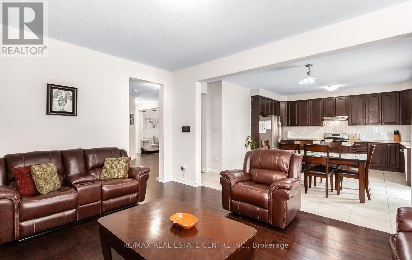 49 Bucksaw Street Property Photo 13