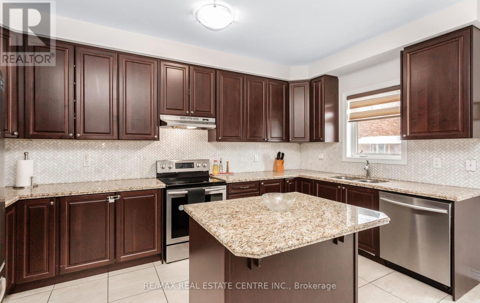 49 Bucksaw Street Property Photo 19