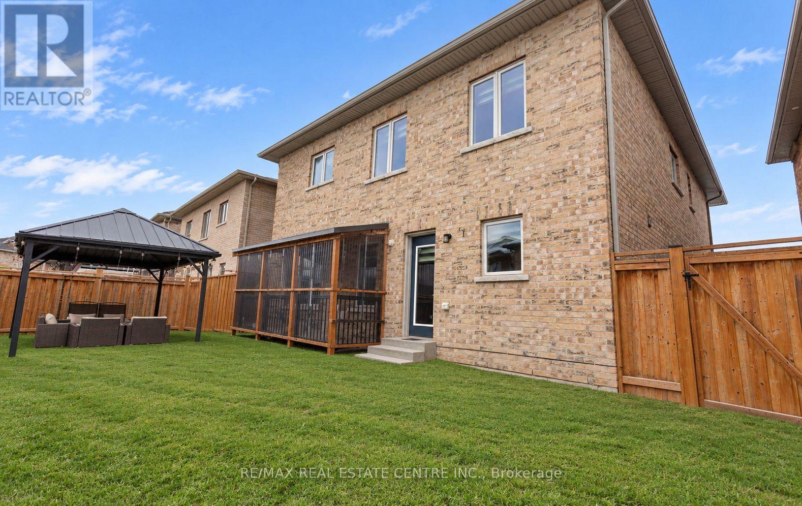 49 Bucksaw Street Property Photo 48