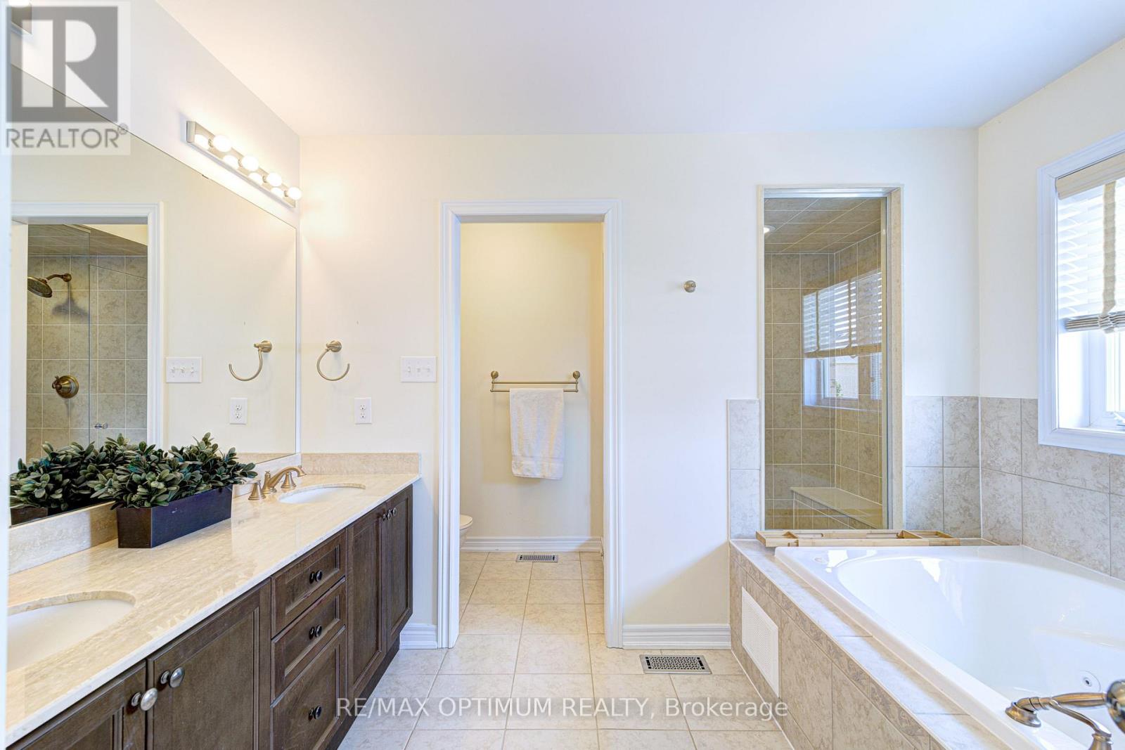 60 Impulse Circle Property Photo 24