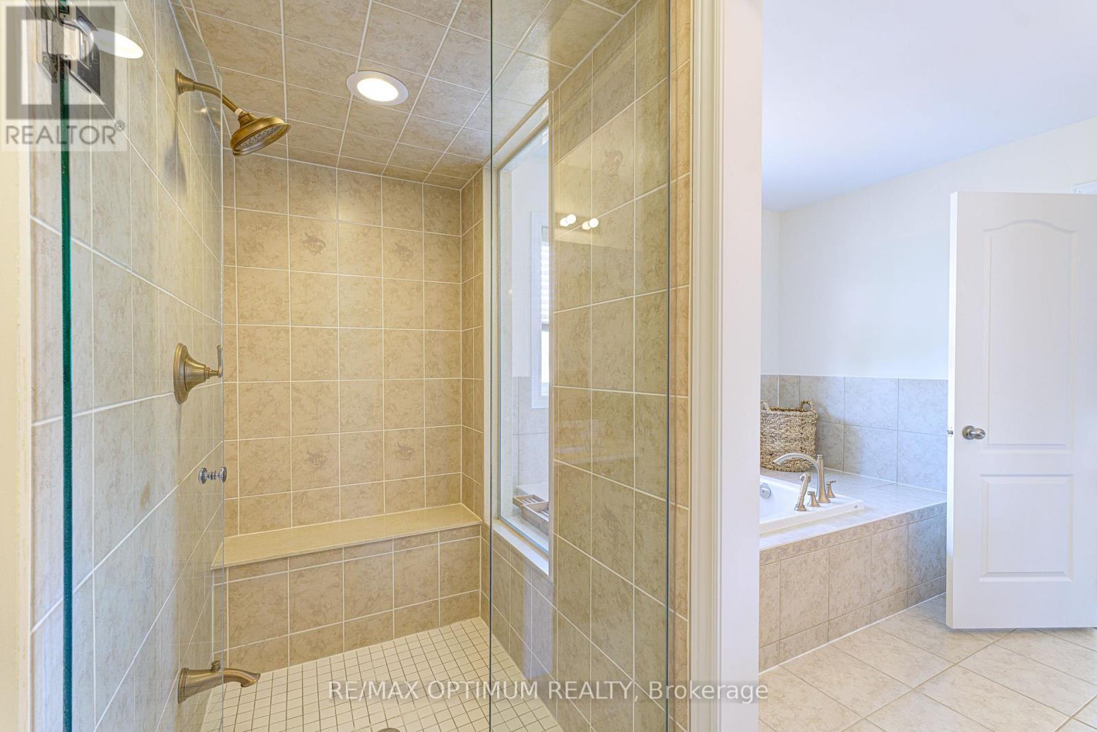 60 Impulse Circle Property Photo 26