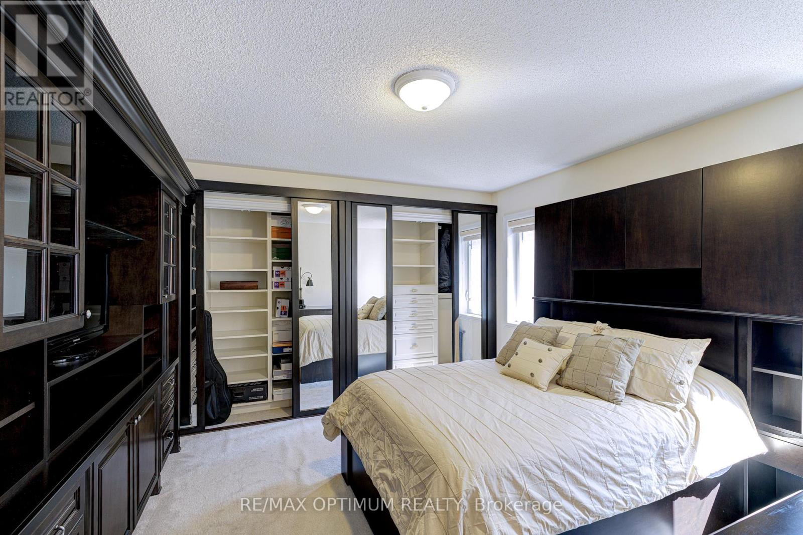 60 Impulse Circle Property Photo 31