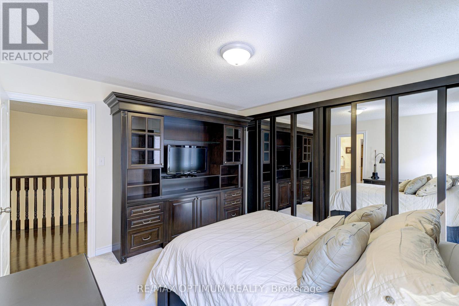 60 Impulse Circle Property Photo 32