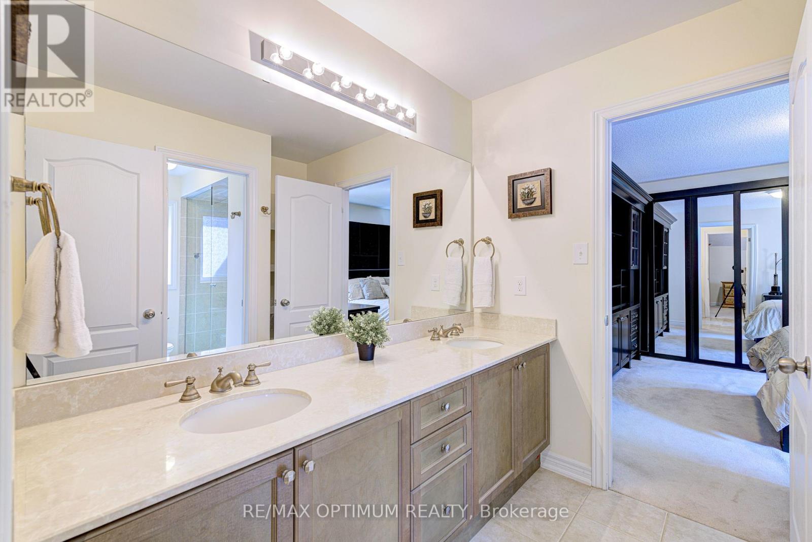 60 Impulse Circle Property Photo 33