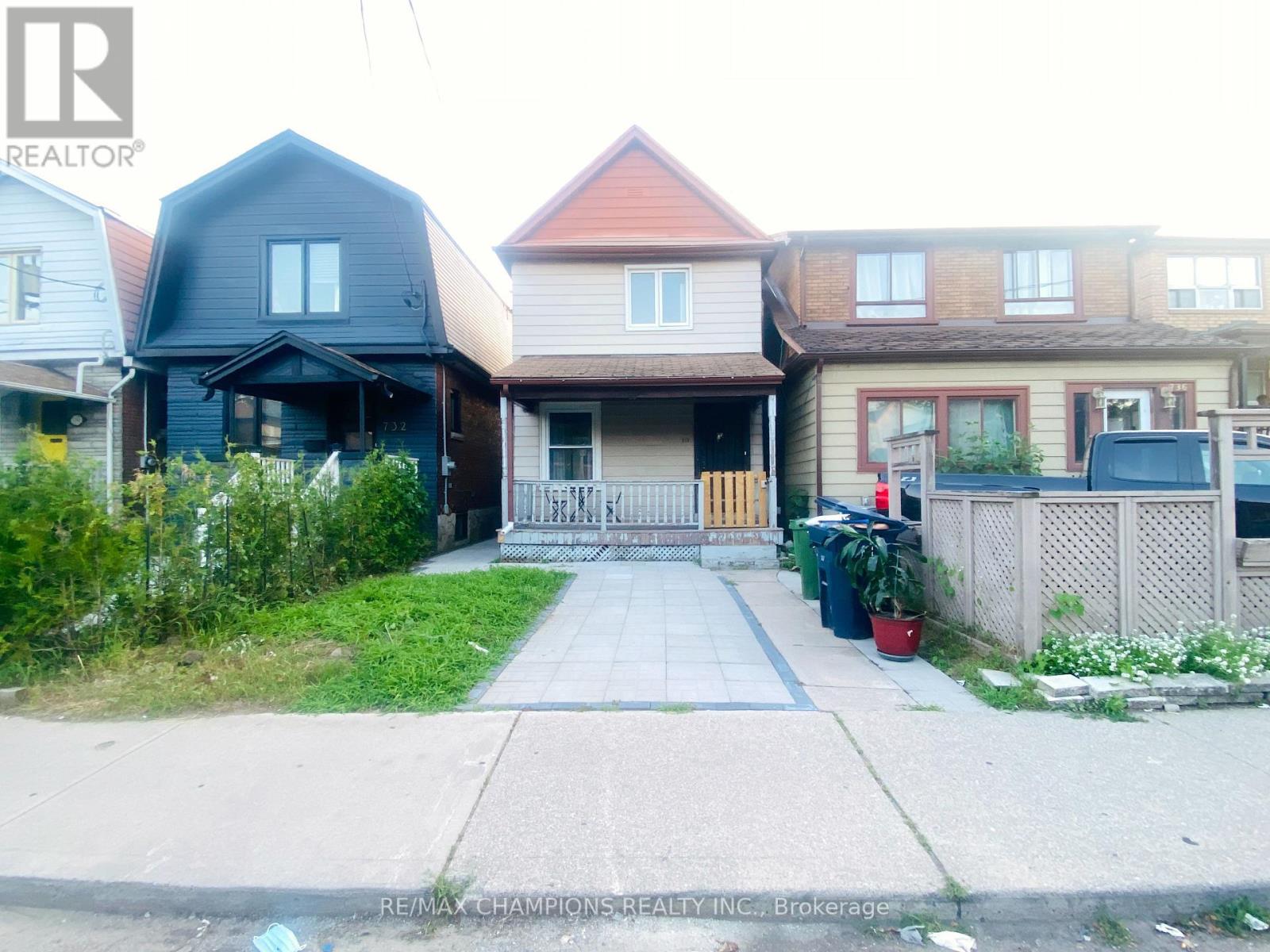 MAIN - 734 WILLARD AVENUE