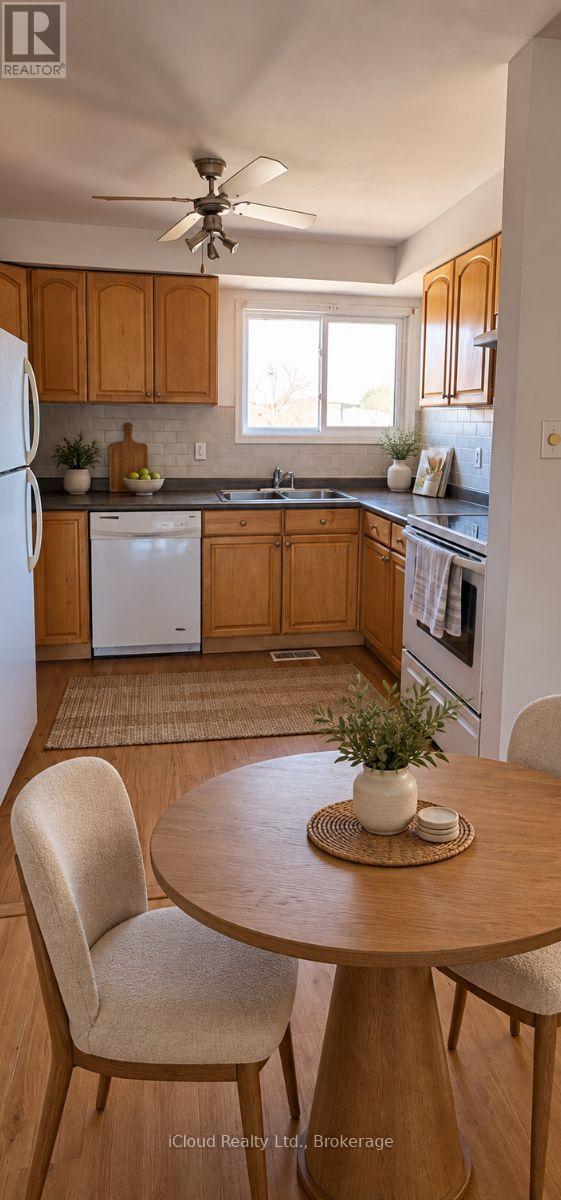 36 - 36 Dawson Crescent Property Photo 9