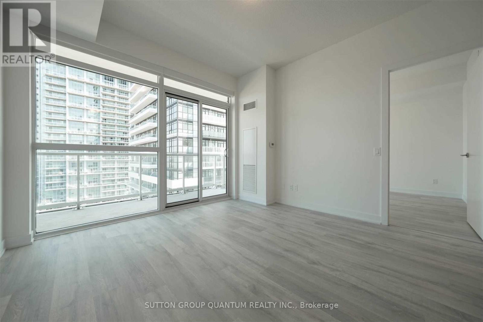 1026 - 251 Manitoba Street Property Photo 4