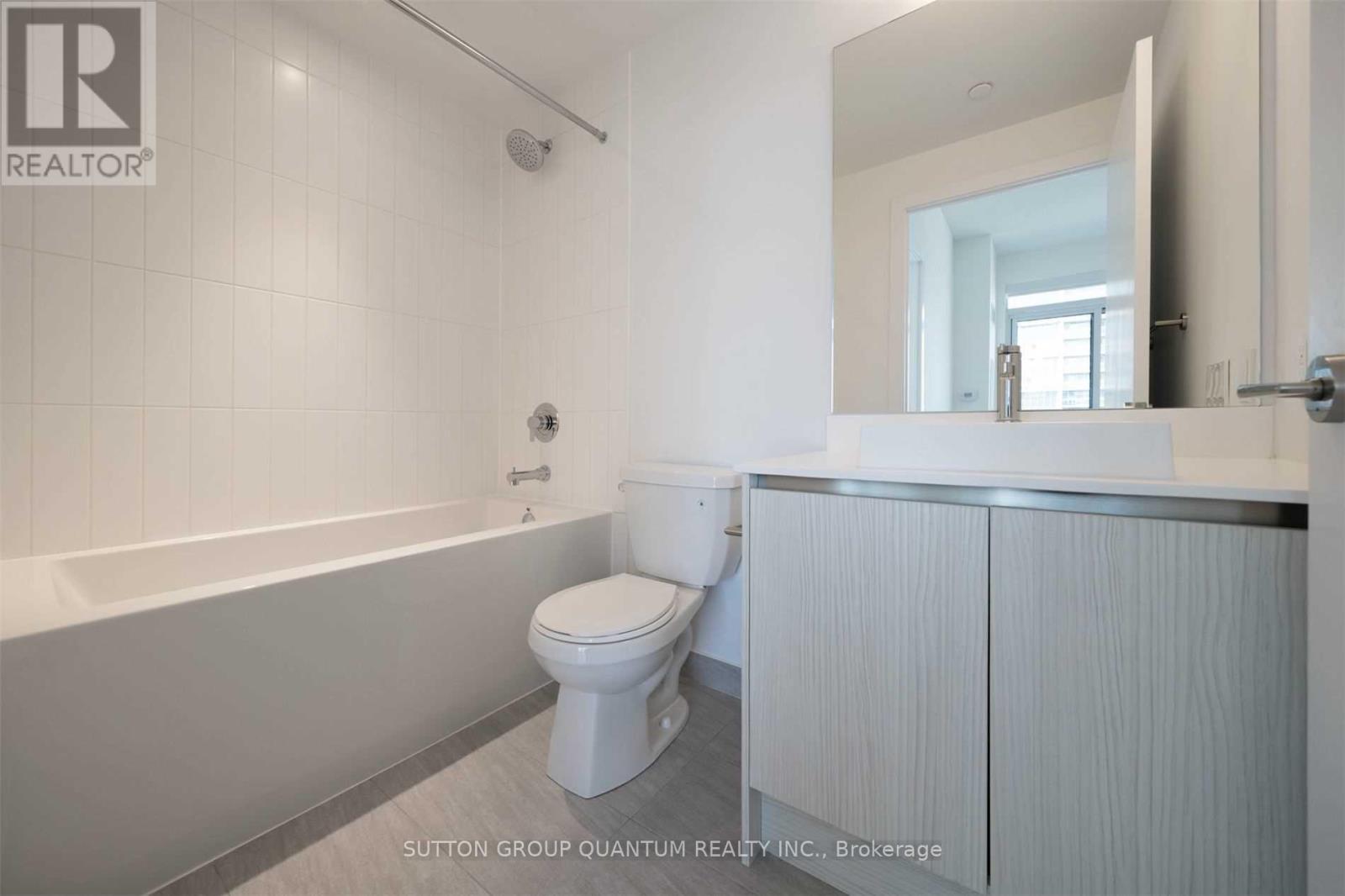 1026 - 251 Manitoba Street Property Photo 8
