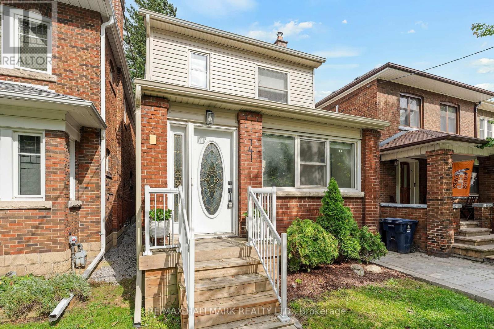 141 Humbercrest Boulevard Property Photo 1