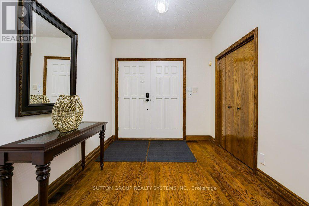 93 Poplar Heights Drive Property Photo 2