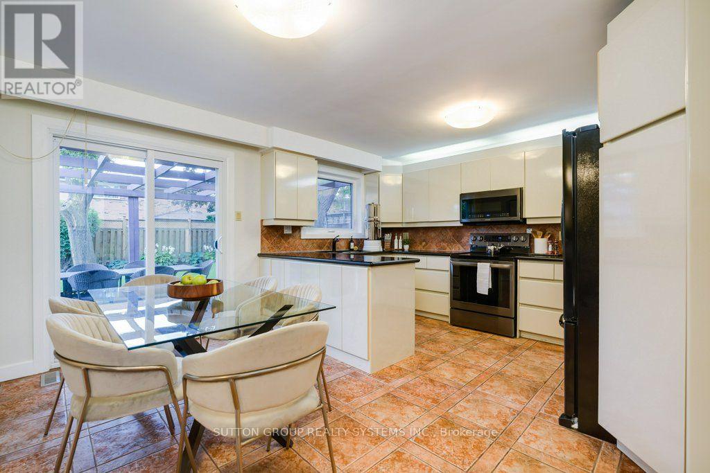93 Poplar Heights Drive Property Photo 11