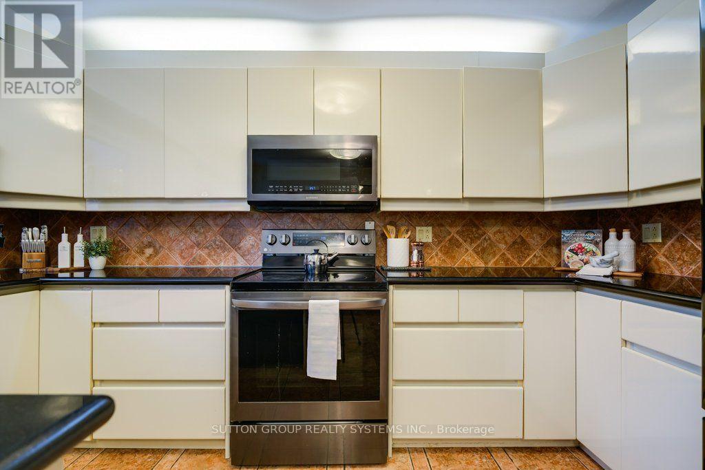 93 Poplar Heights Drive Property Photo 14