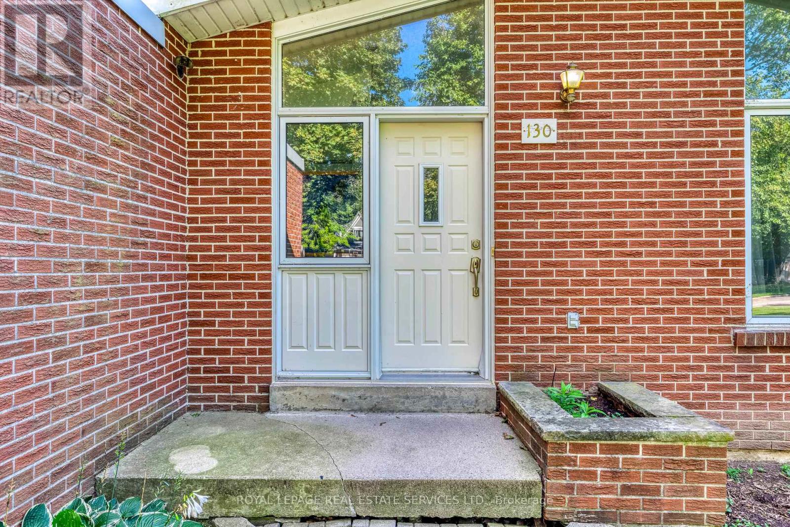 130 Solingate Drive Property Photo 14