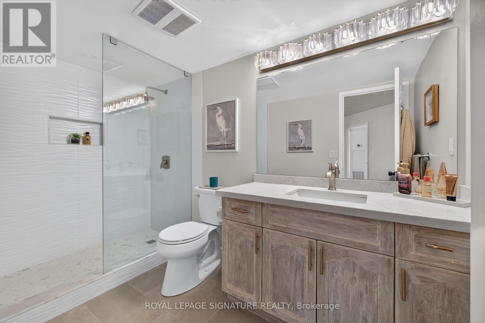 405 - 1237 North Shore Boulevard E Property Photo 34