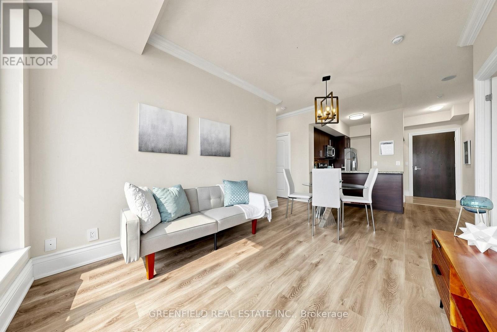 Lph2 - 55 De Boers Drive Property Photo 4