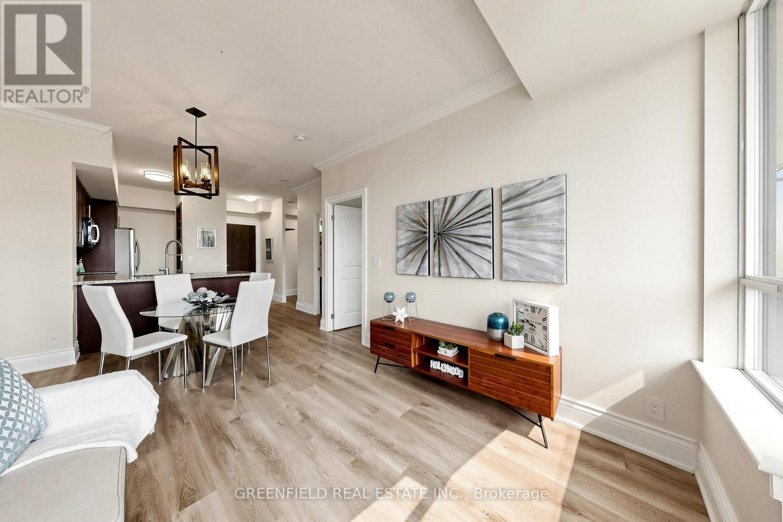 Lph2 - 55 De Boers Drive Property Photo 6