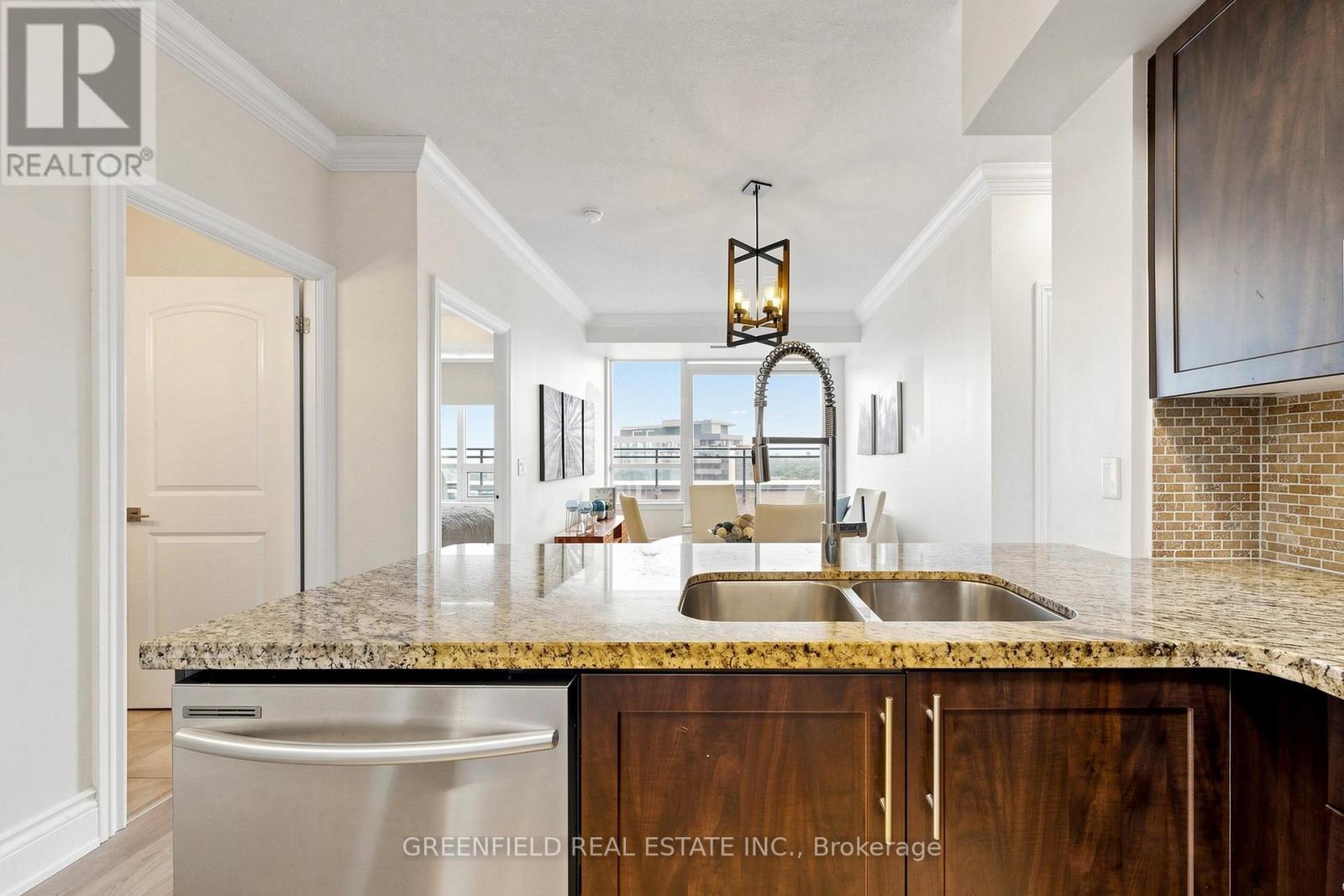 Lph2 - 55 De Boers Drive Property Photo 8