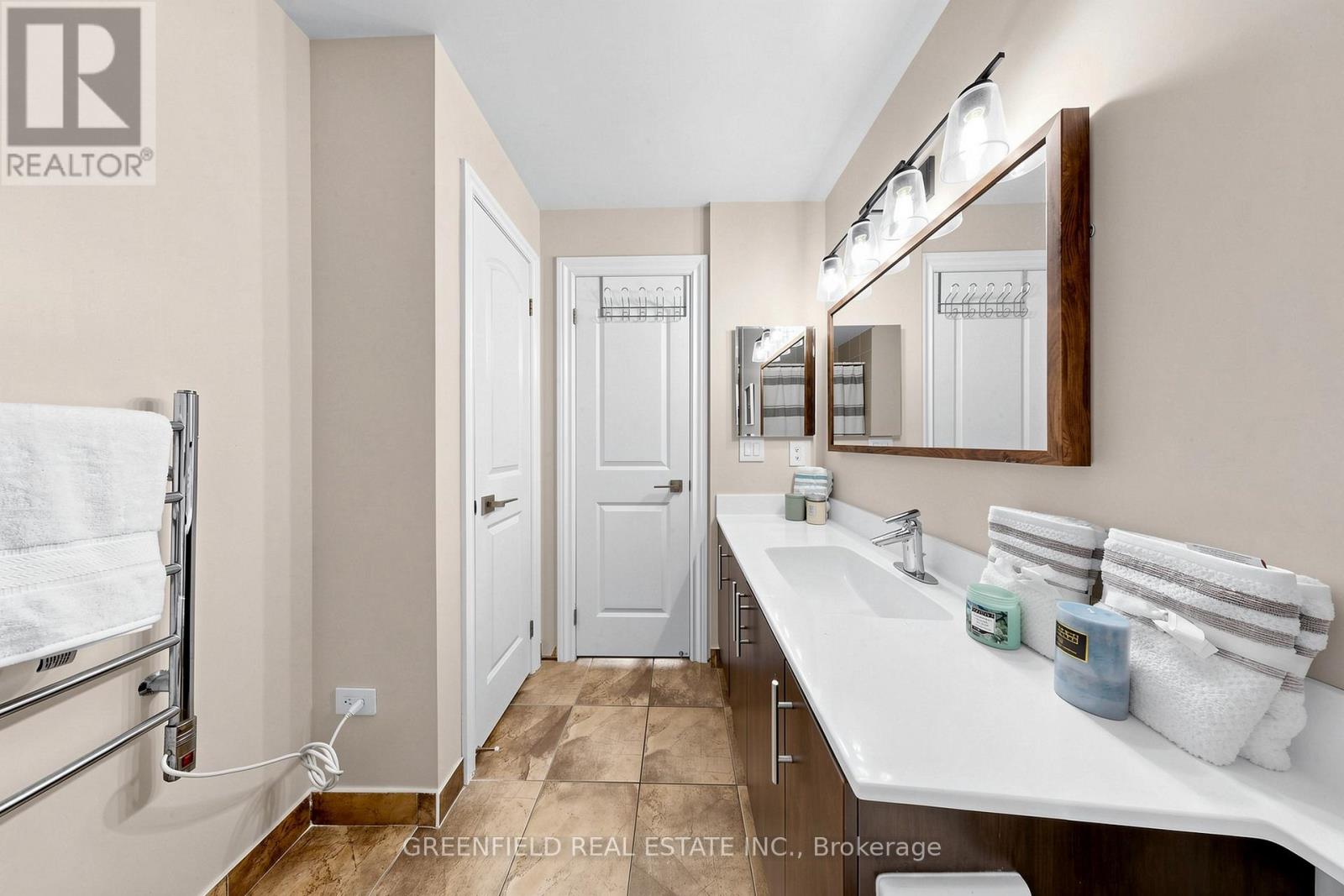Lph2 - 55 De Boers Drive Property Photo 28