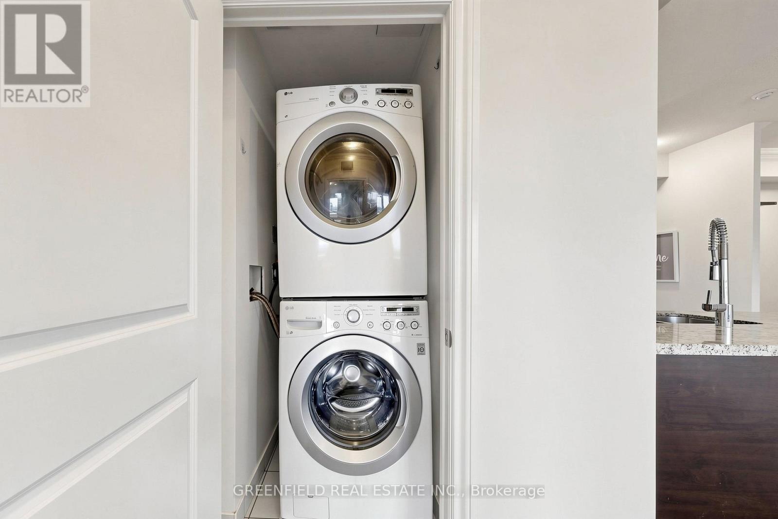 Lph2 - 55 De Boers Drive Property Photo 32