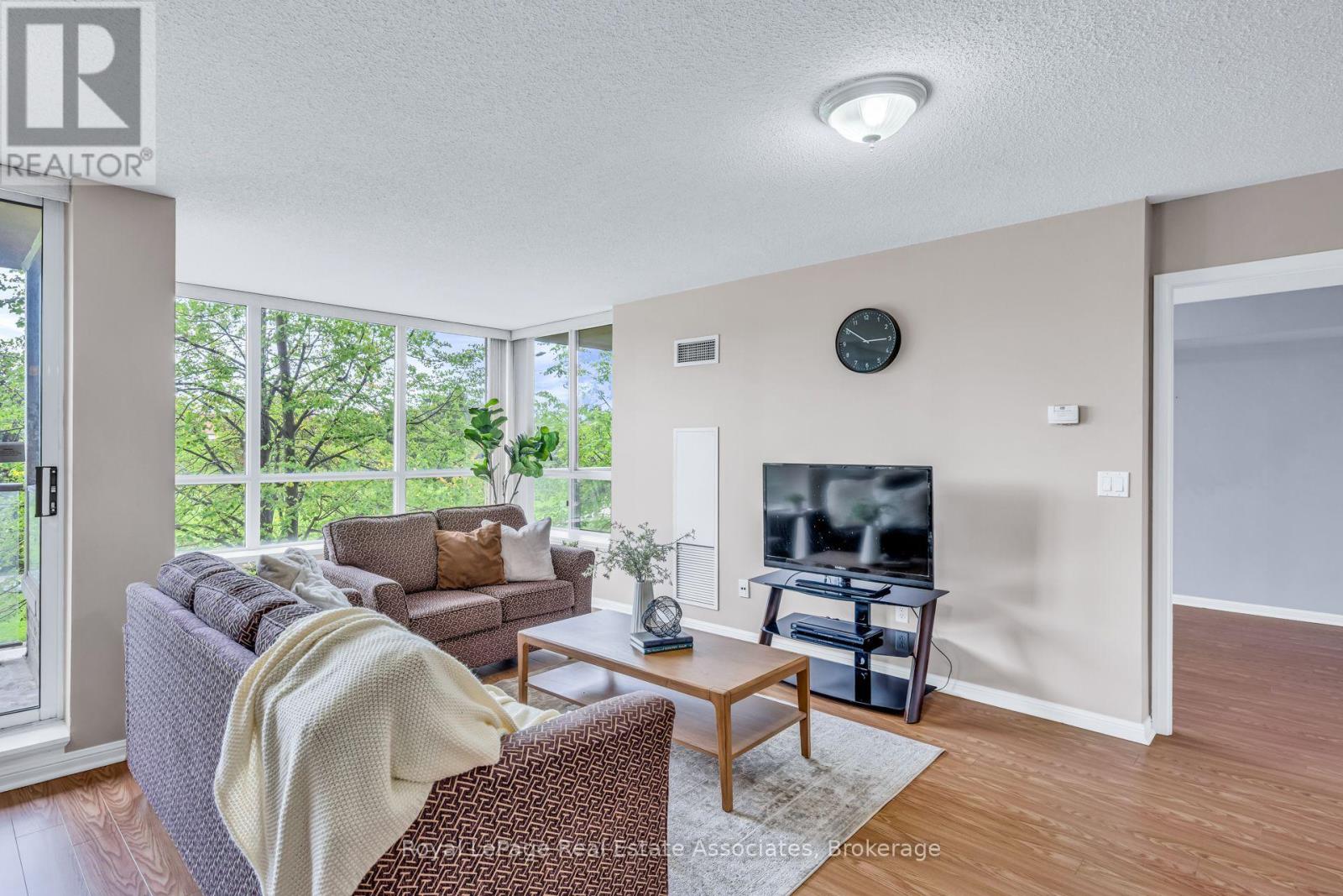 208 - 1140 Parkwest Place Property Photo 11