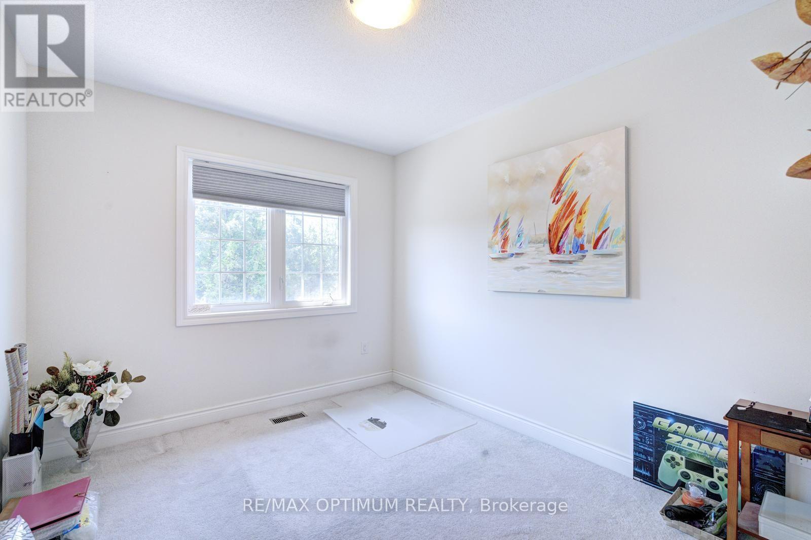 82 Oakmore Lane Property Photo 38