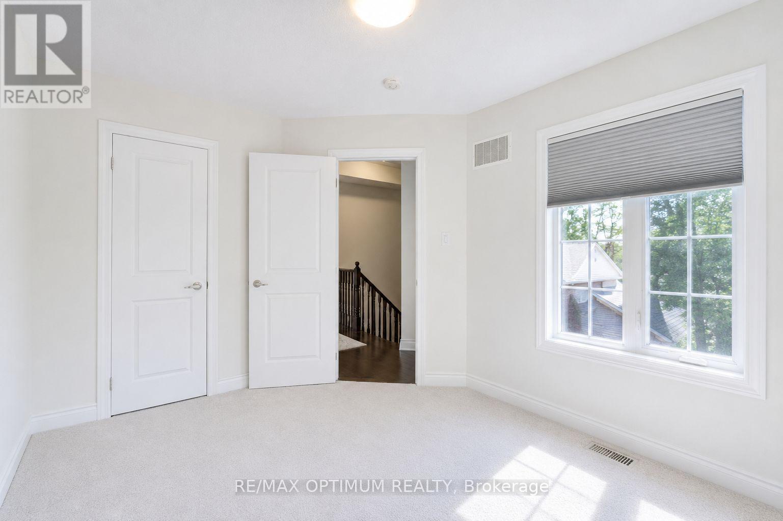 82 Oakmore Lane Property Photo 39