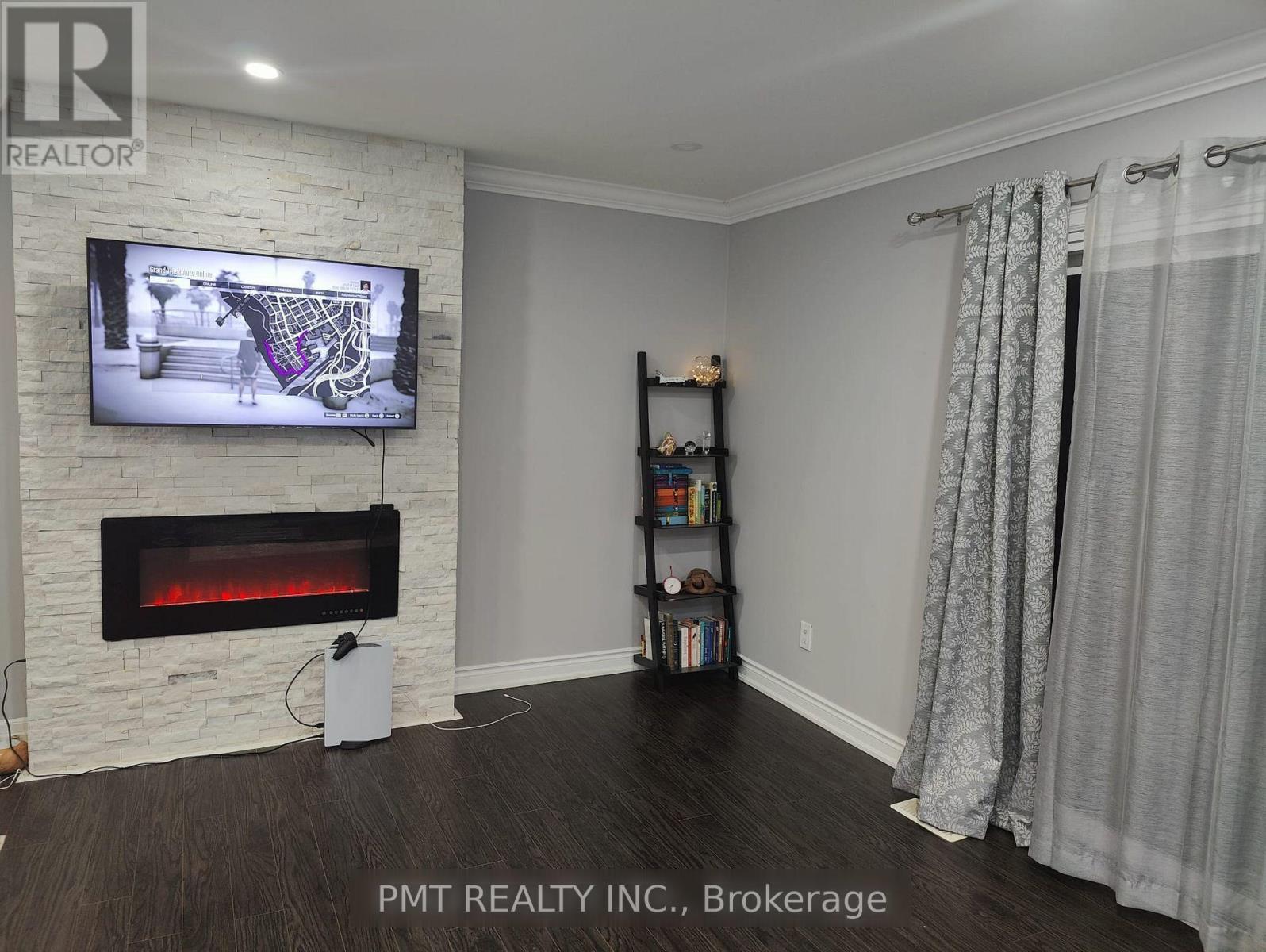 73 Greene Drive Property Photo 8