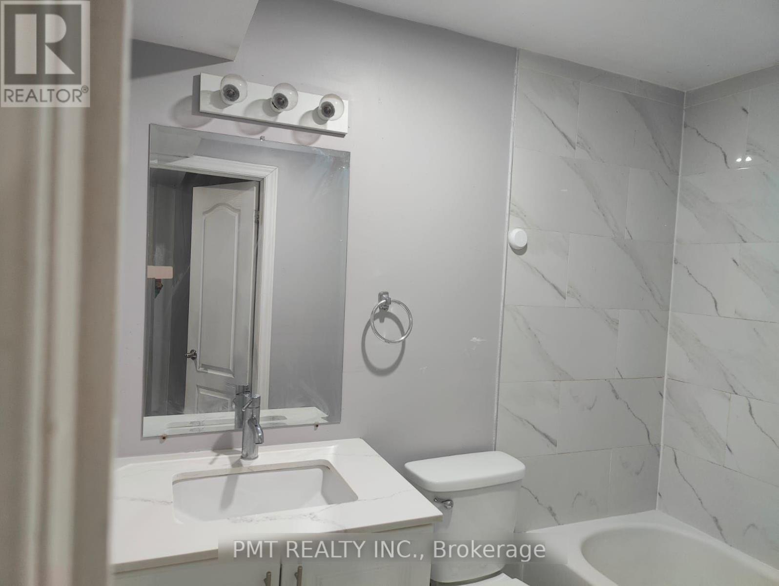 73 Greene Drive Property Photo 13