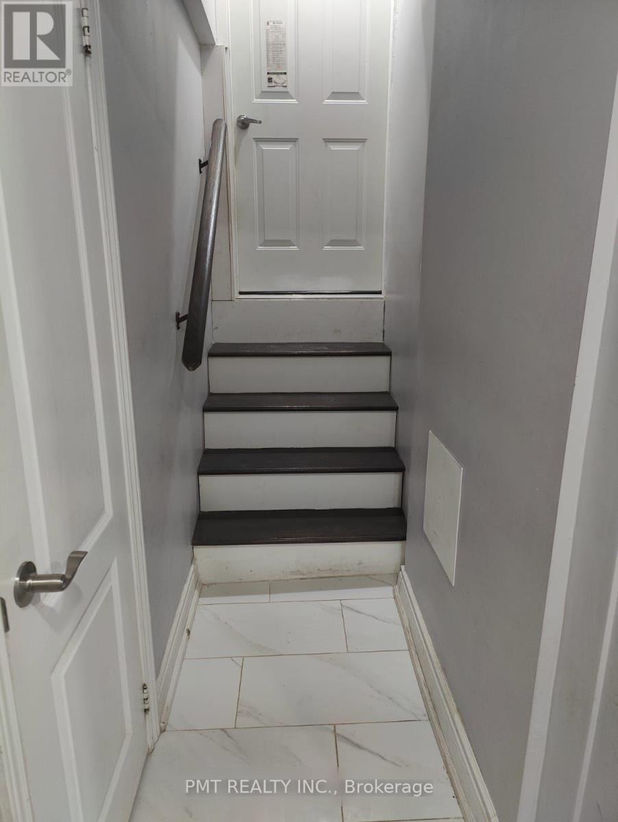 73 Greene Drive Property Photo 15