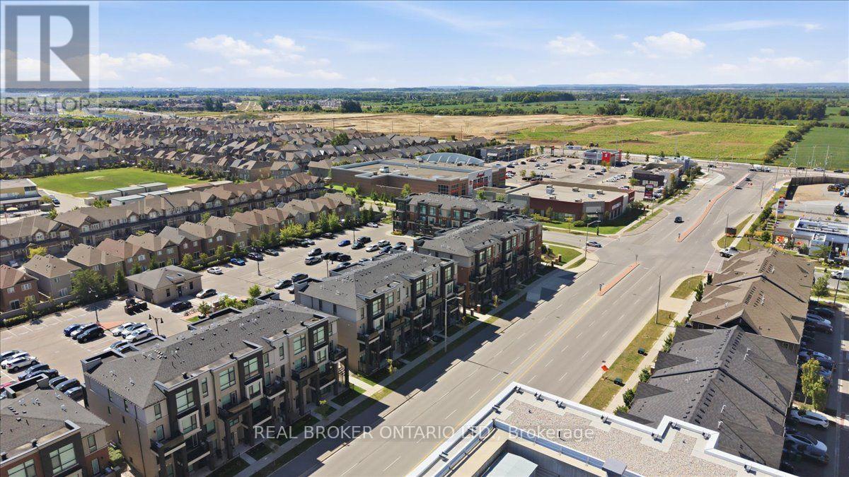 46 - 100 Dufay Road Property Photo 31