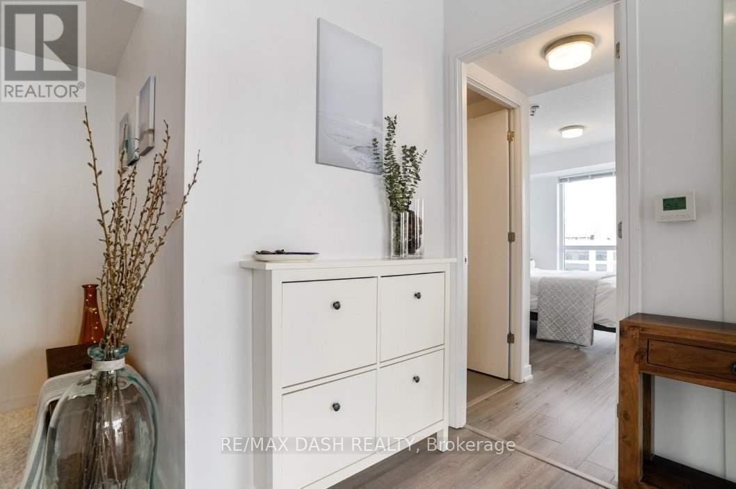 2207 - 20 Thomas Riley Road Property Photo 8