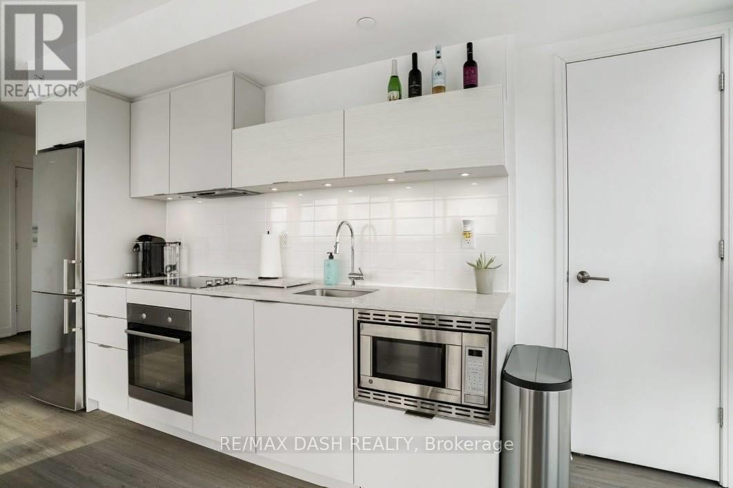 2207 - 20 Thomas Riley Road Property Photo 11