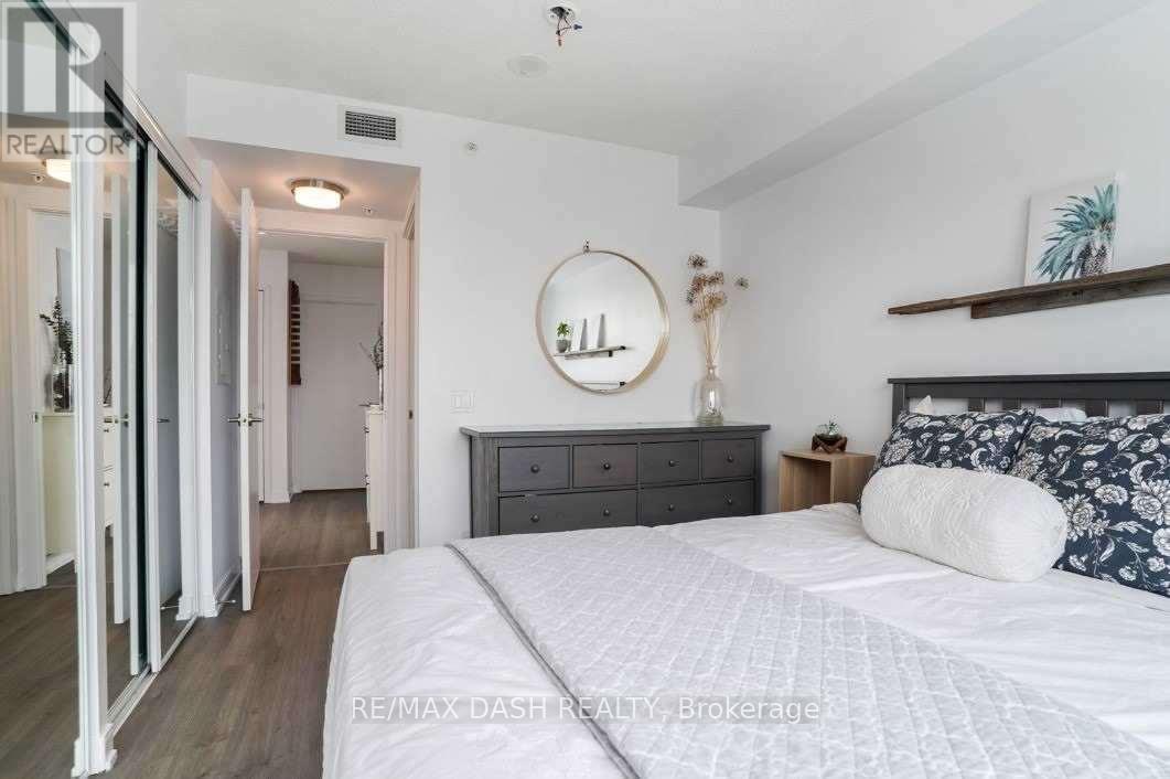 2207 - 20 Thomas Riley Road Property Photo 13