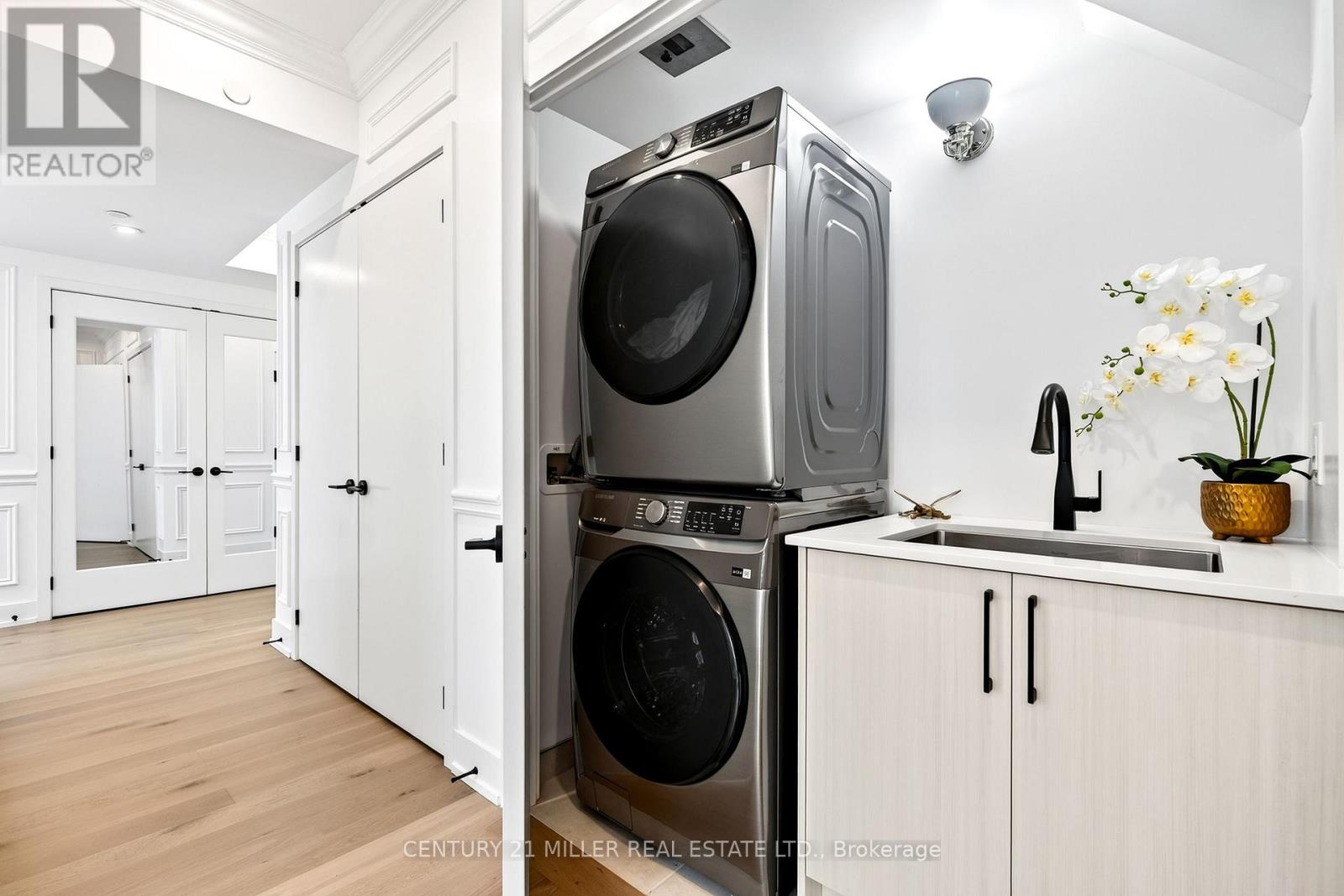 702 - 2450 Old Bronte Road Property Photo 20