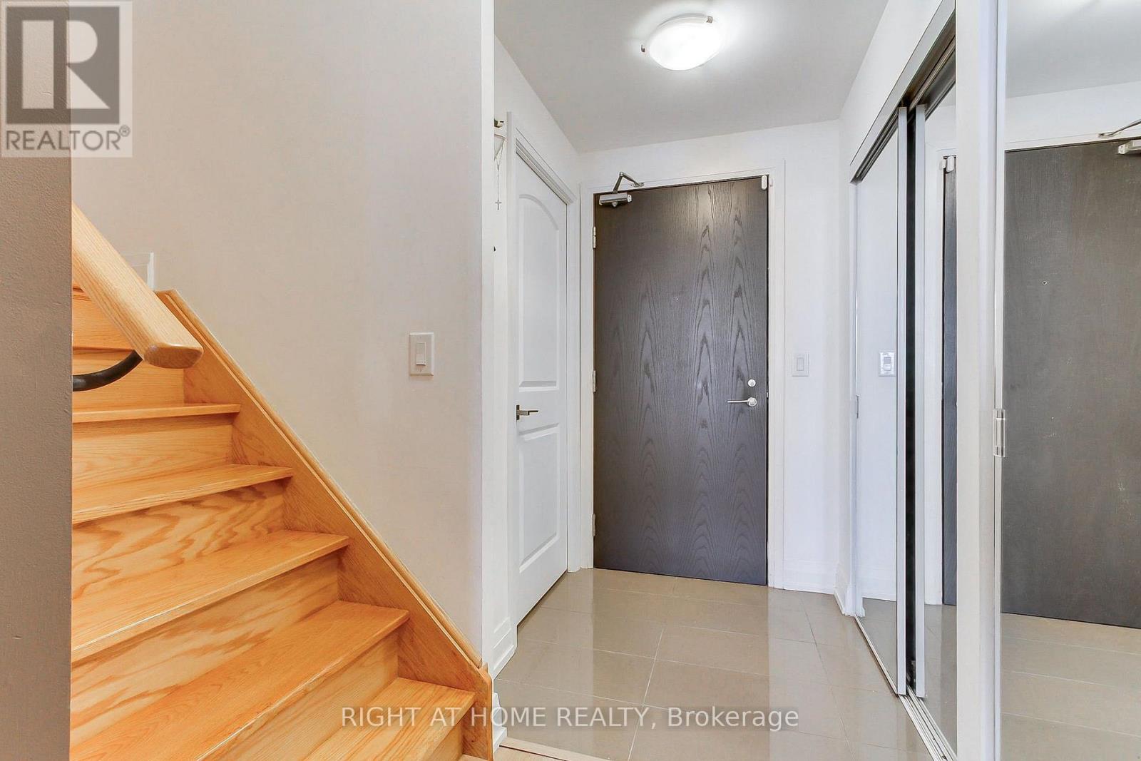 Ph04 - 1060 Sheppard Avenue W Property Photo 10