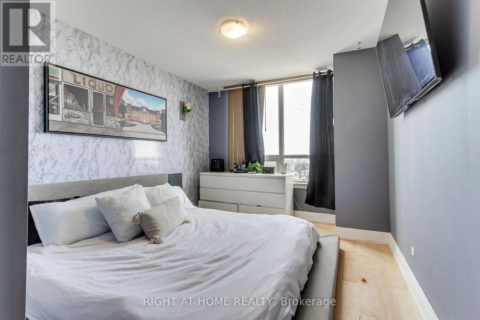 Ph04 - 1060 Sheppard Avenue W Property Photo 28