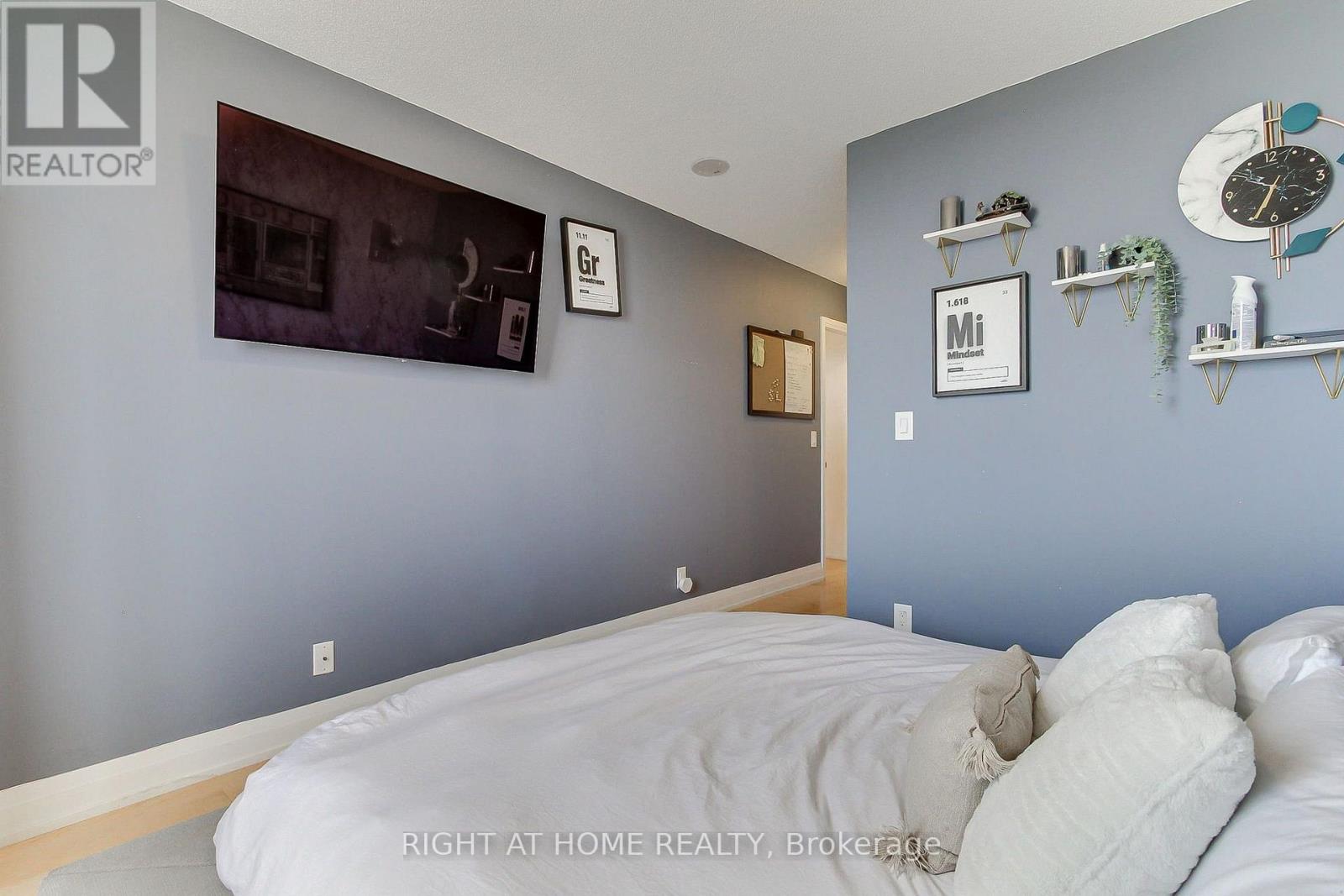 Ph04 - 1060 Sheppard Avenue W Property Photo 29