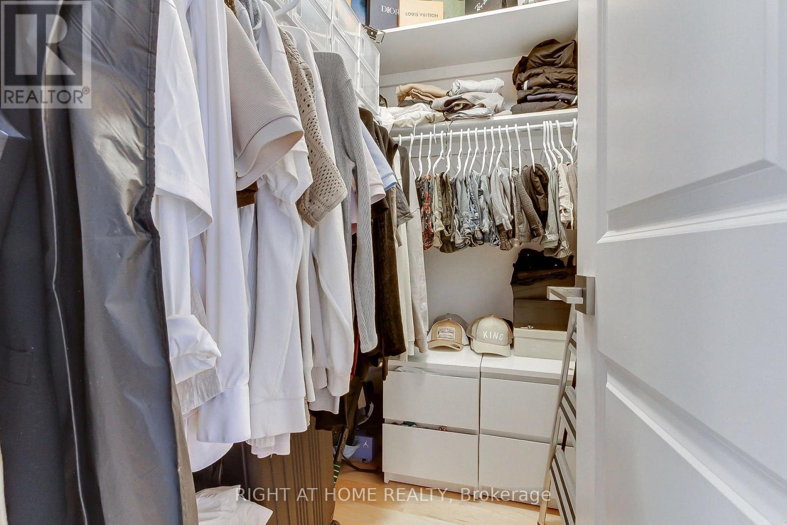 Ph04 - 1060 Sheppard Avenue W Property Photo 30