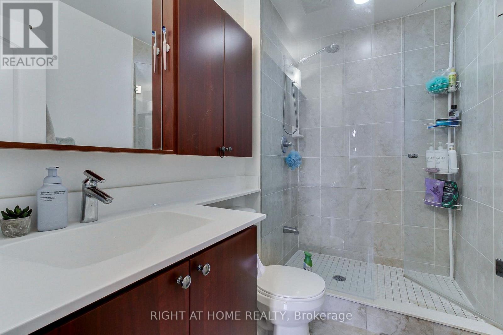 Ph04 - 1060 Sheppard Avenue W Property Photo 31
