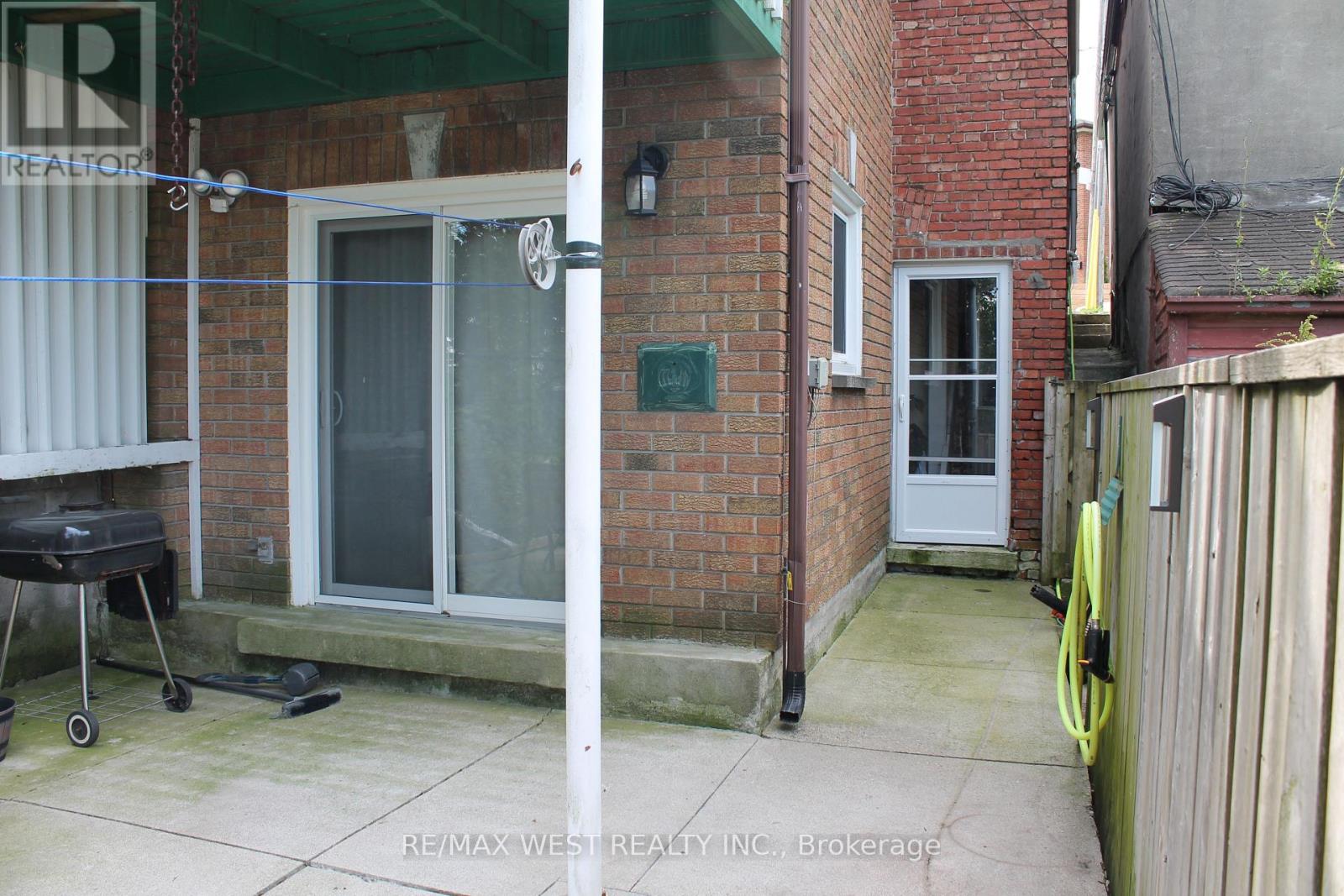 11a Woodcroft Crescent Property Photo 20