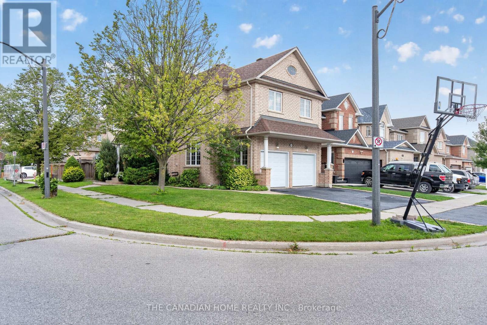 63 Humbershed Crescent Property Photo 1