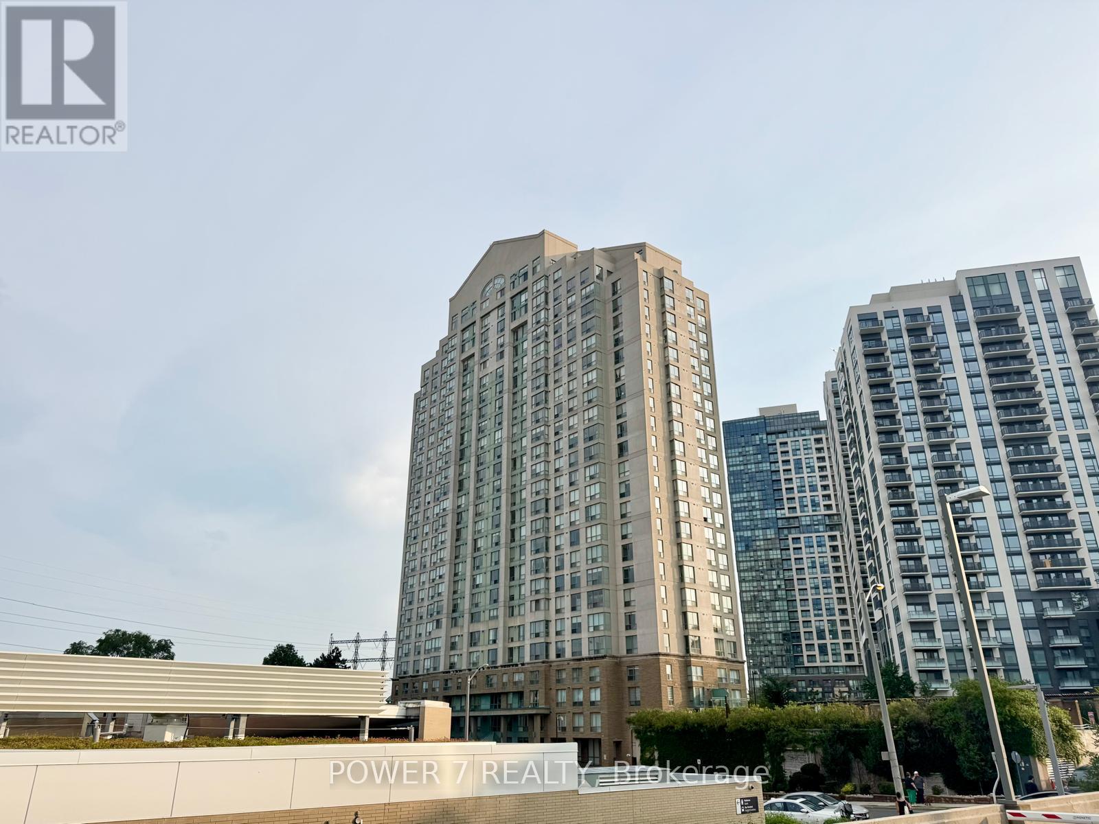 Ph304 - 101 Subway Crescent Property Photo 1