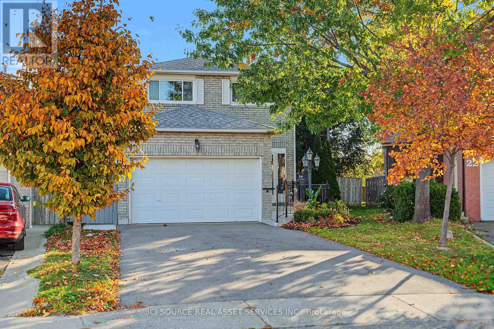 20 KESTEVEN CRESCENT Property Photo 1