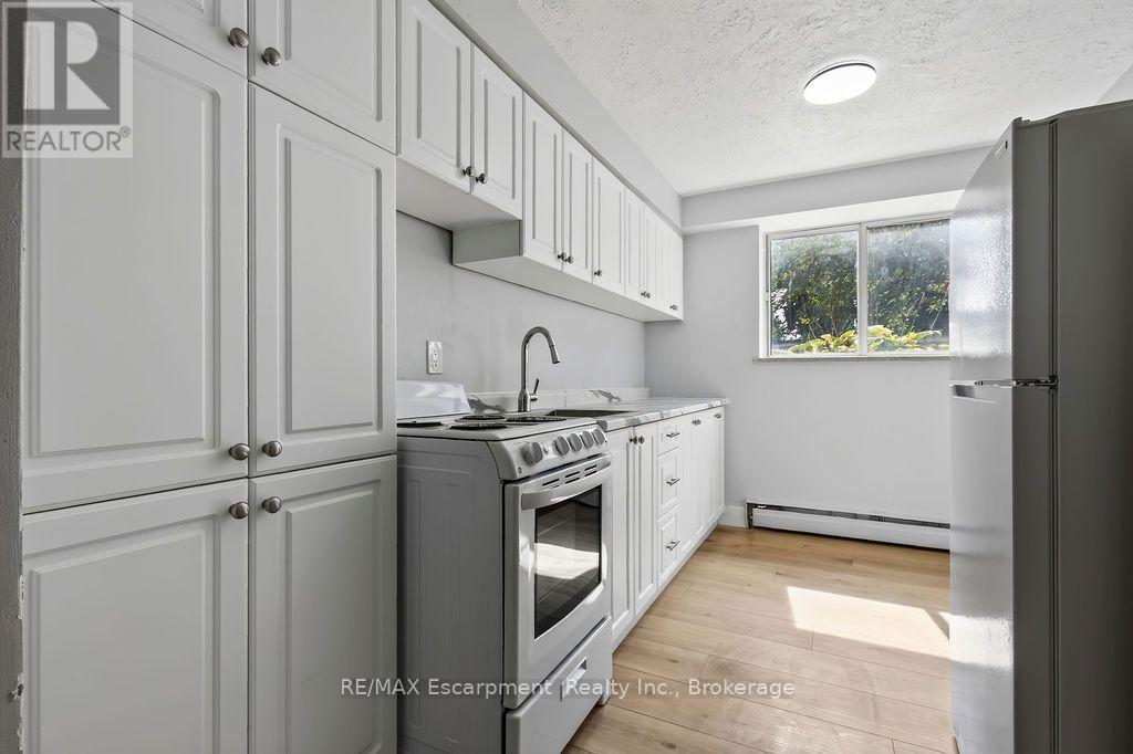 103 - 2393 New Street Property Photo 1