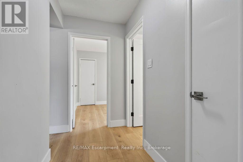 103 - 2393 New Street Property Photo 6