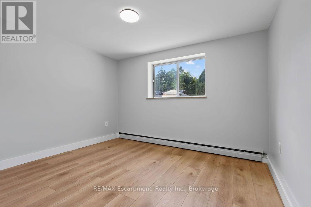 103 - 2393 New Street Property Photo 7